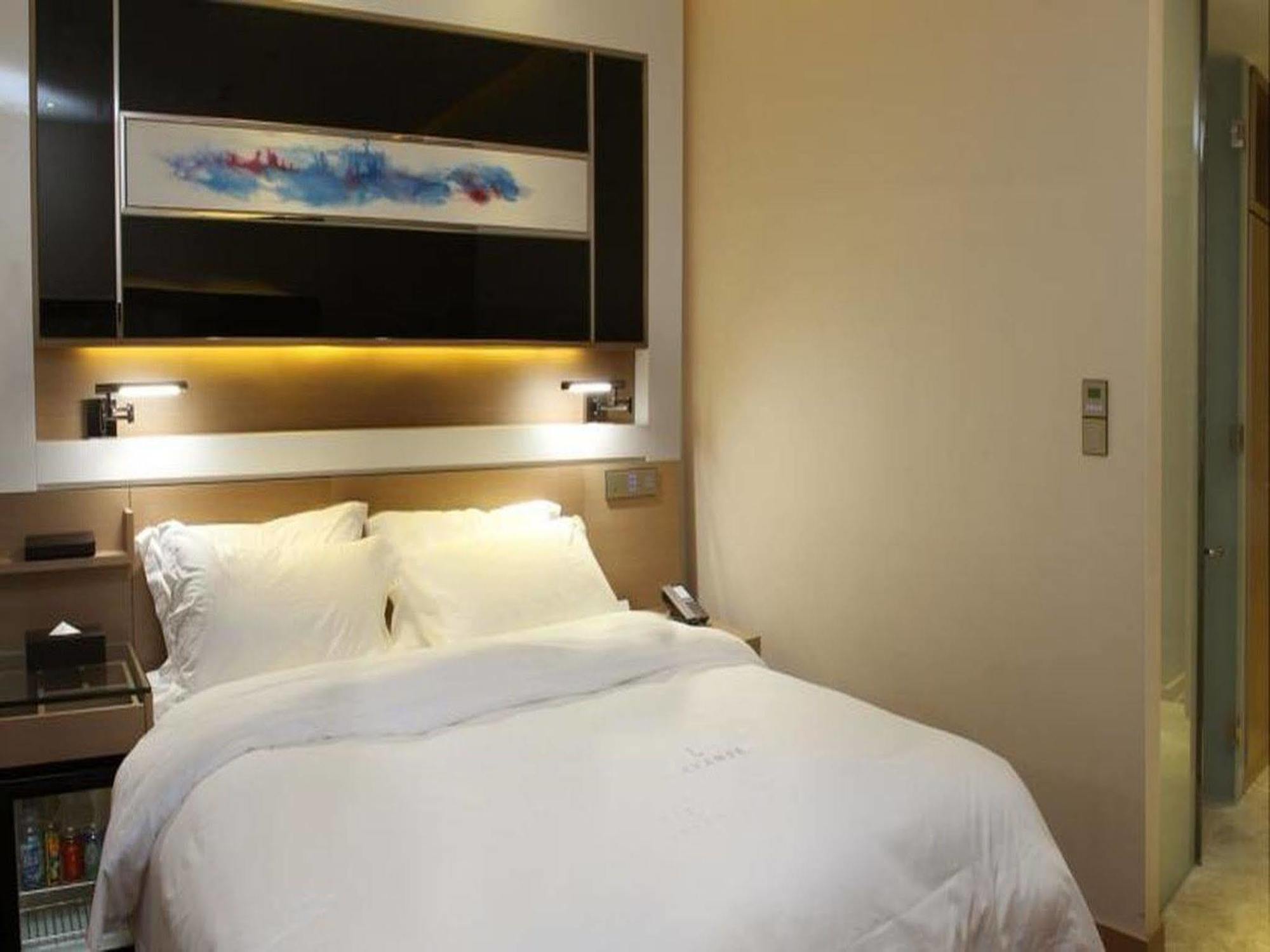 Lavande Hotel Zhuhai Gongbei Port Of Entry Luaran gambar